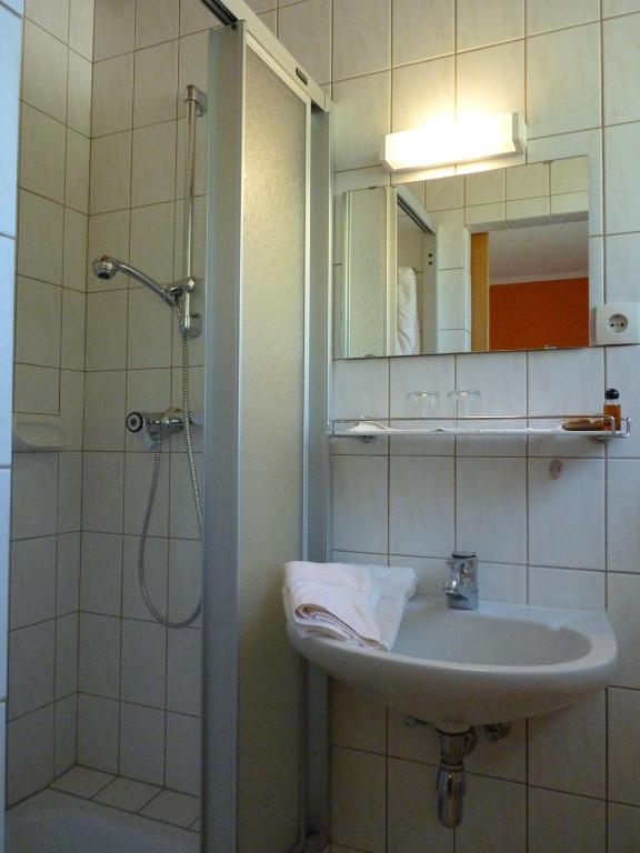 Pension Brönimann Ossiach Zimmer foto